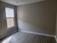 Building Photo - beautiful home 5b 3 bath home with den