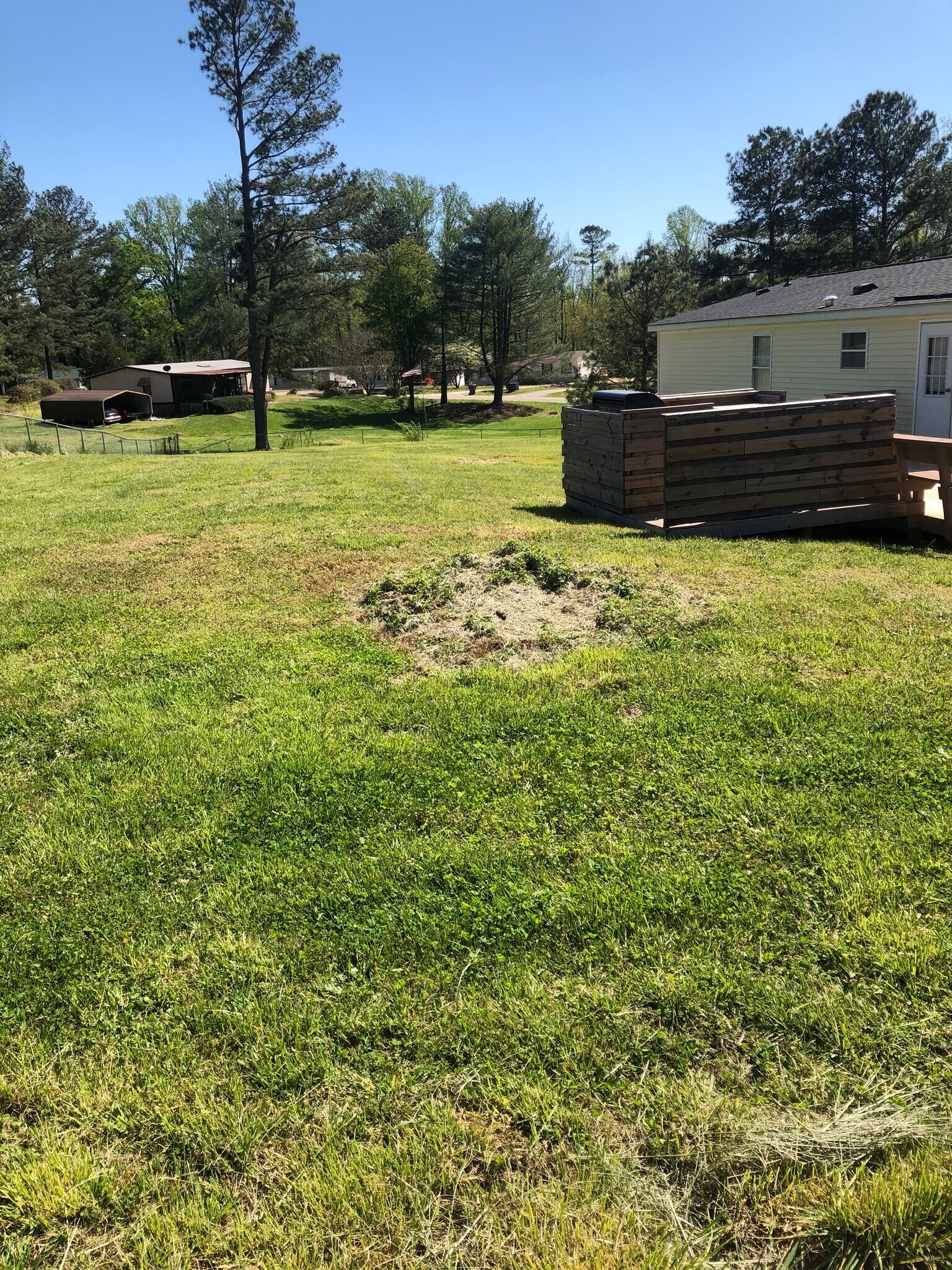 Building Photo - 1305 Ewing Dr