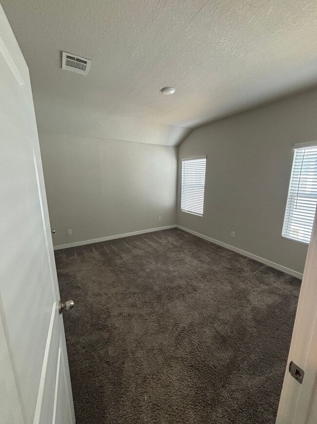 Building Photo - Luxury Townhome in Stadium Pointe NW San Antonio