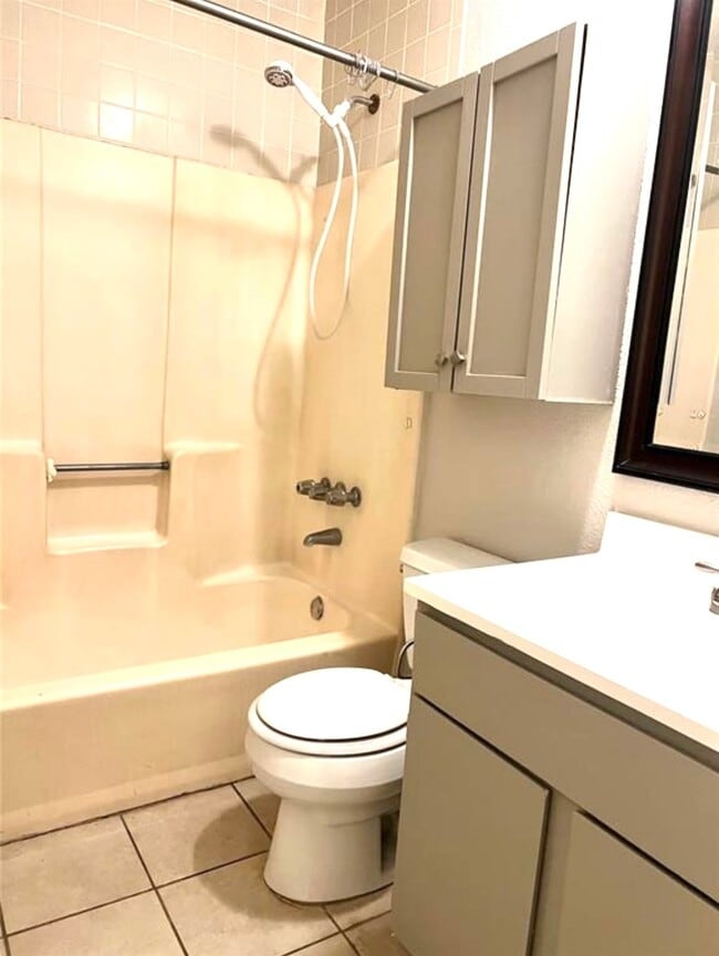 Building Photo - 119 Lazy Ln