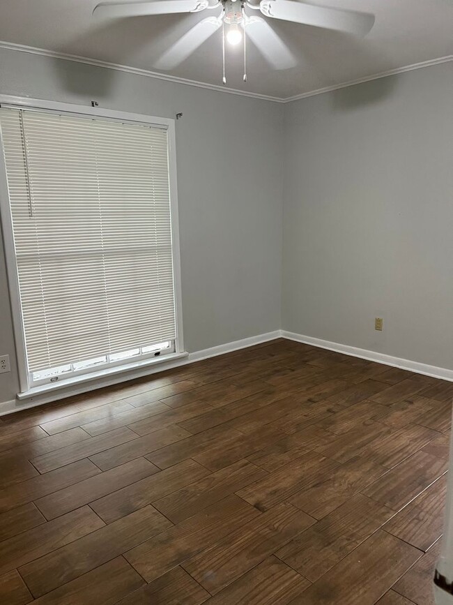 Building Photo - Gorgeous..Remodeled !