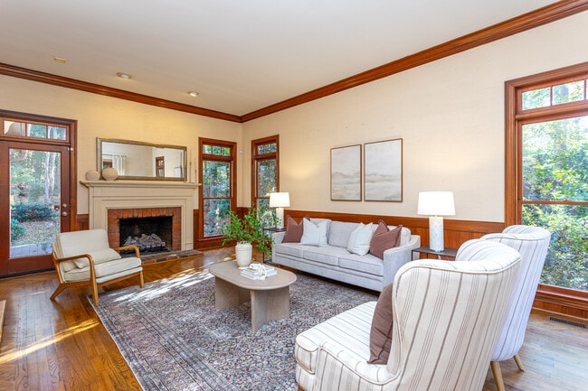 Building Photo - 5008 Wood Valley Dr