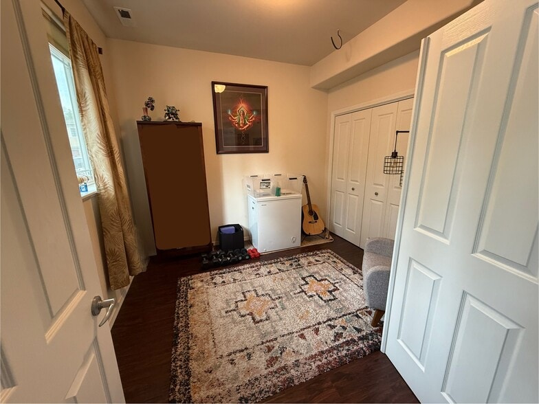 Front Room 01 - 4586 Campbell Park Loop