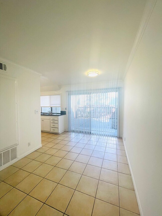Building Photo - Todd Ranch Condo Welcome to the Todd Ranch Condo, 3-bedroom, 2-bathroom home located in the vibra...