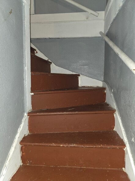 Building Photo - 2435 N 15th St