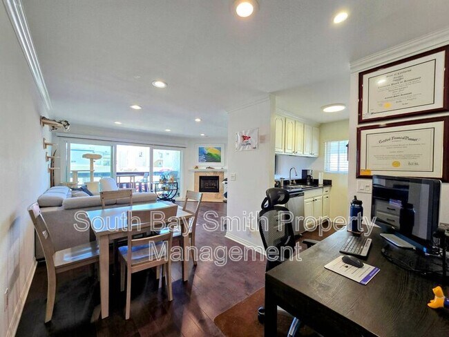 Building Photo - 320 Hermosa Ave