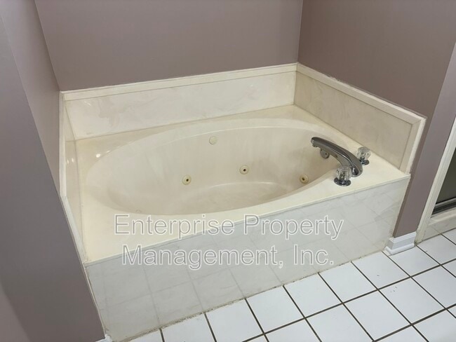 Building Photo - 4003 N Tonya Marie Cove