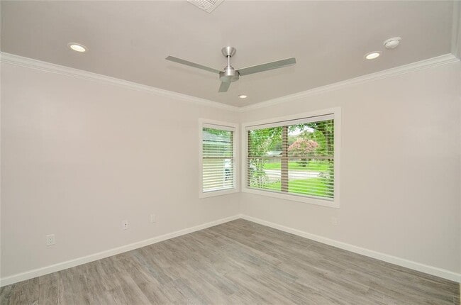Building Photo - 6030 Woodbrook Ln