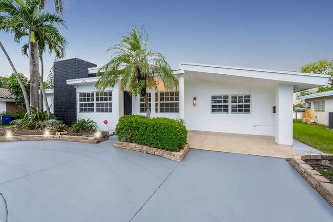 Building Photo - 19720 NE 26th Ave