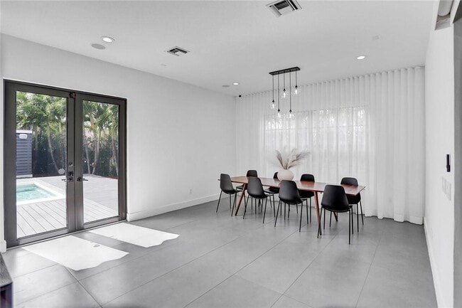 Building Photo - 4092 NW 88th Ter