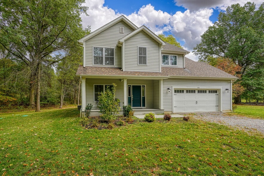 Building Photo - 275 Hyatts Rd