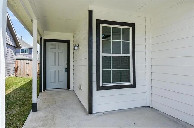 Building Photo - 2516 Westslope Dr