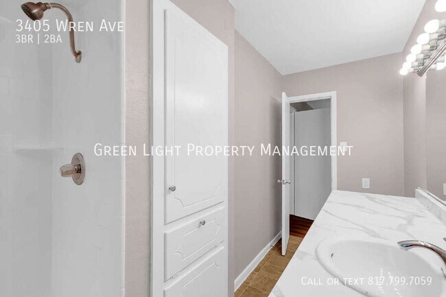 Building Photo - 3405 Wren Ave