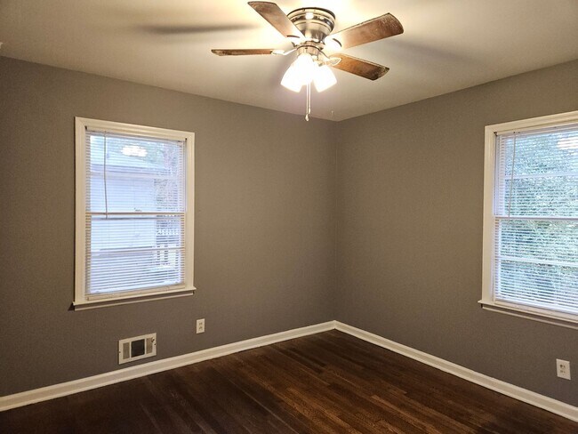 Building Photo - Marietta Ranch with Garage