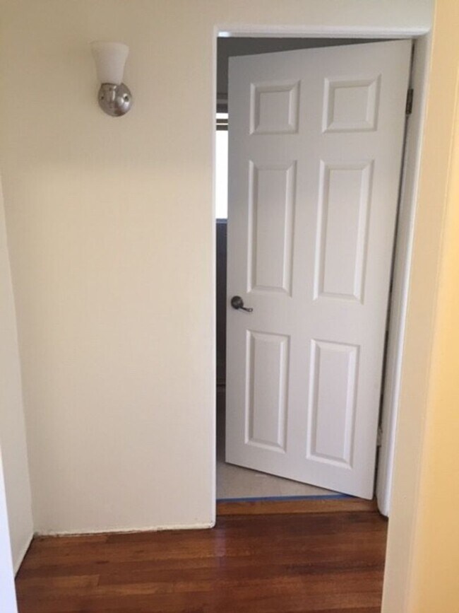 Building Photo - 4857-59 35th St