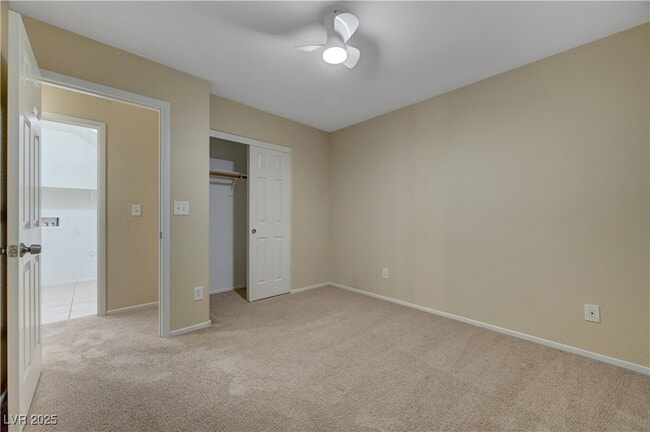 Building Photo - 5052 Whistling Acres Ave