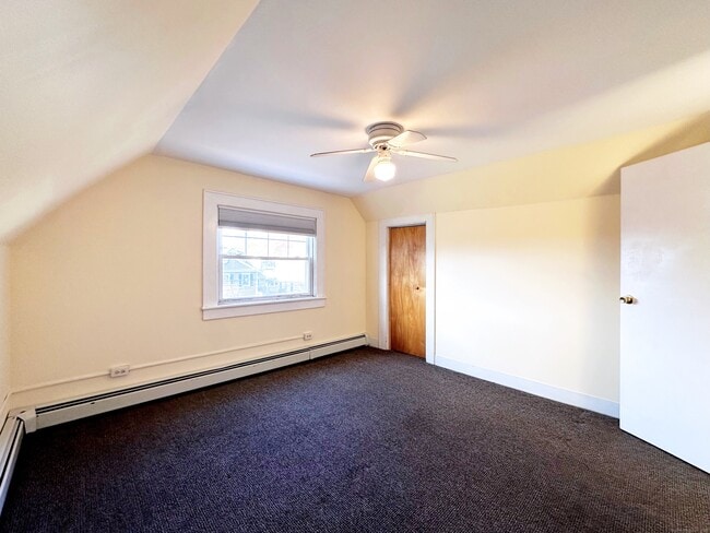 Building Photo - 76 Nichols Ave