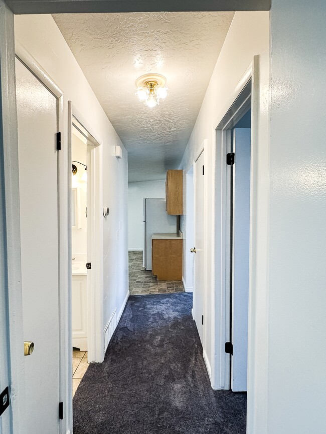 Building Photo - 6745 W 3860 S