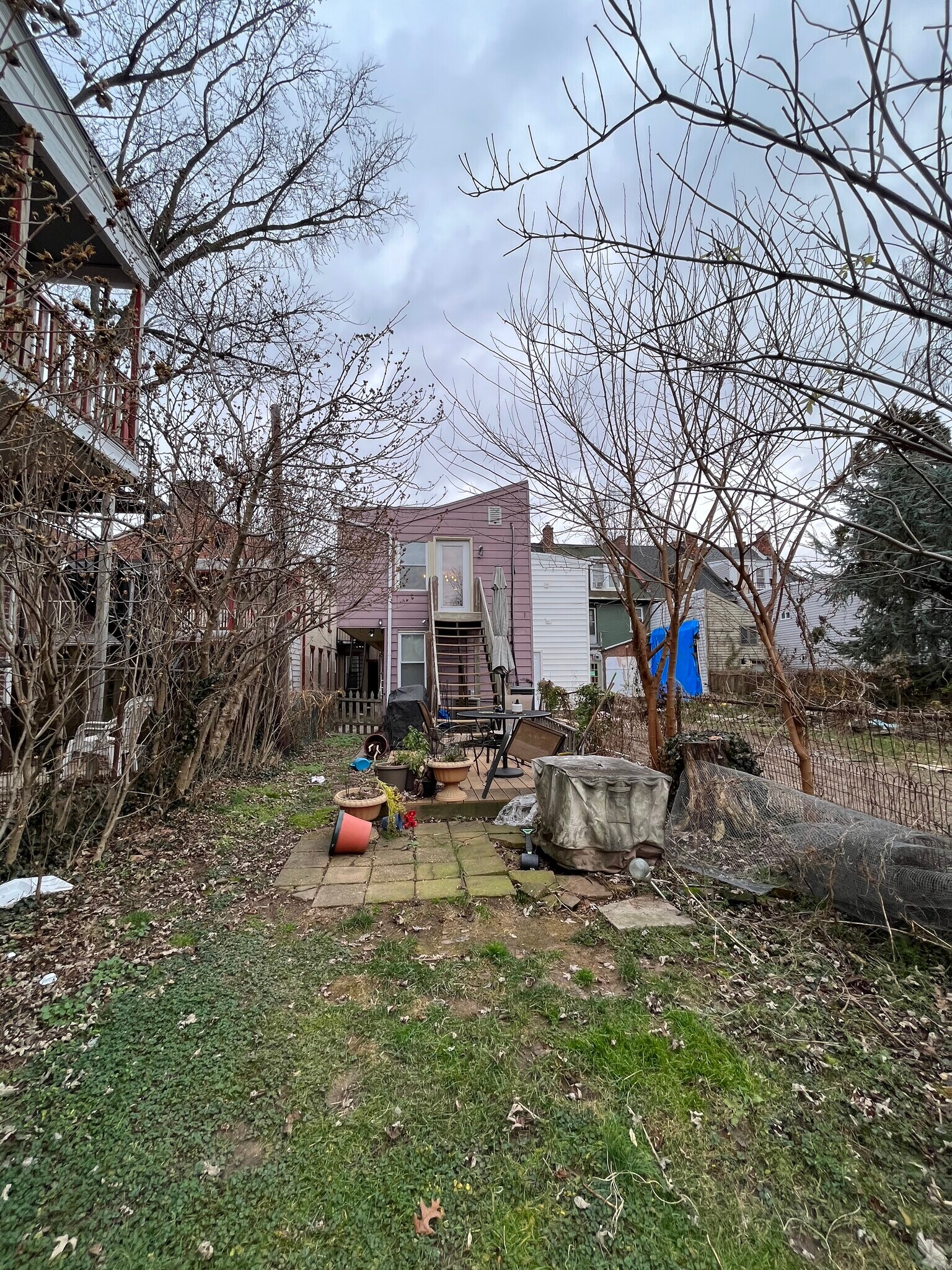 Building Photo - 448 N Queen St