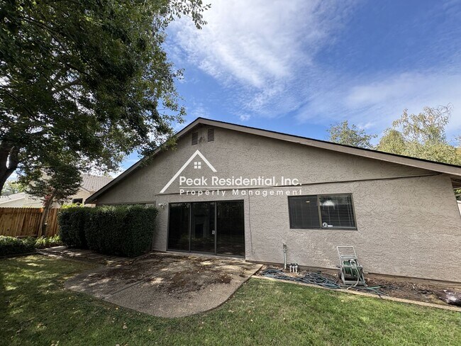 Building Photo - 11037 Mammoth River Ct