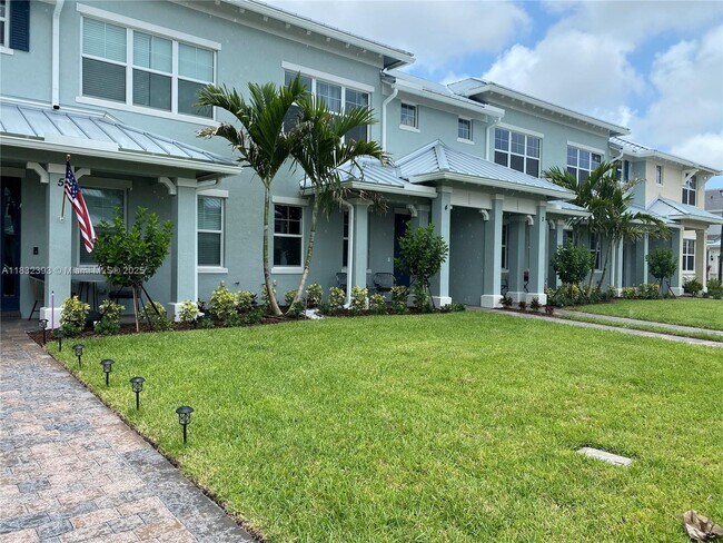 Building Photo - 1280 Eucalyptus Dr