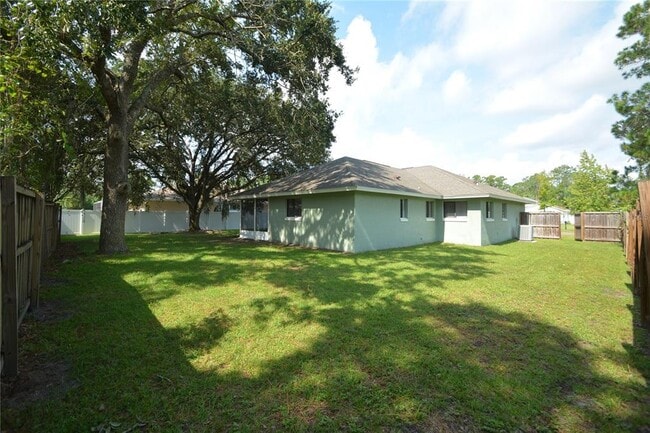 Building Photo - 17 Evansville Ln