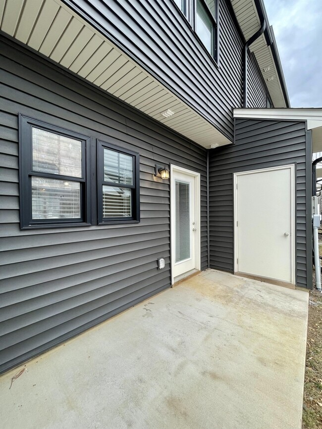 Building Photo - 41 High St