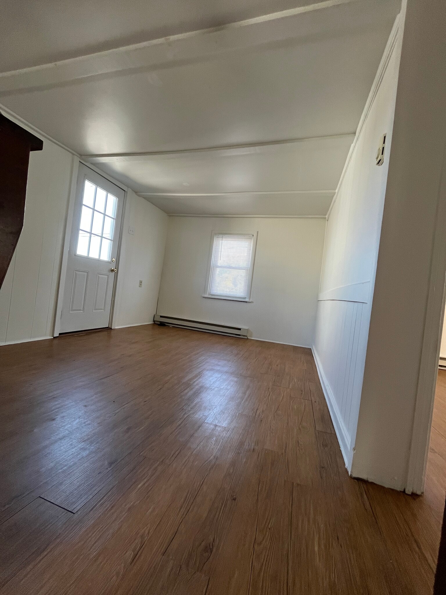 Living Room - 401 N Baltimore Ave