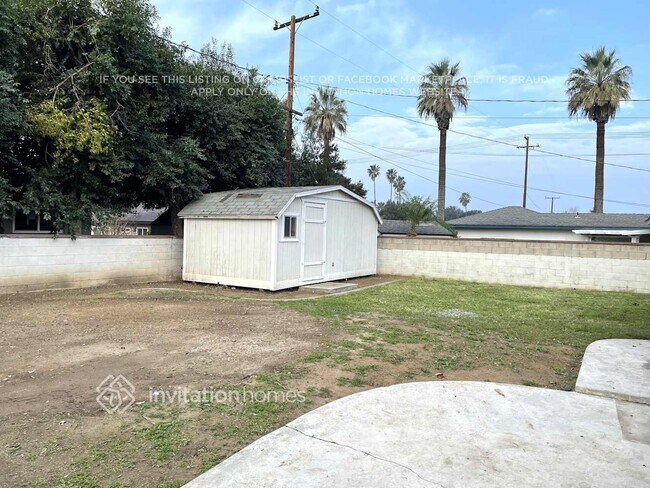 Building Photo - 2882 David St