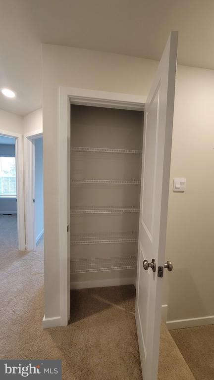 Building Photo - 7503 Silver Thread Wy