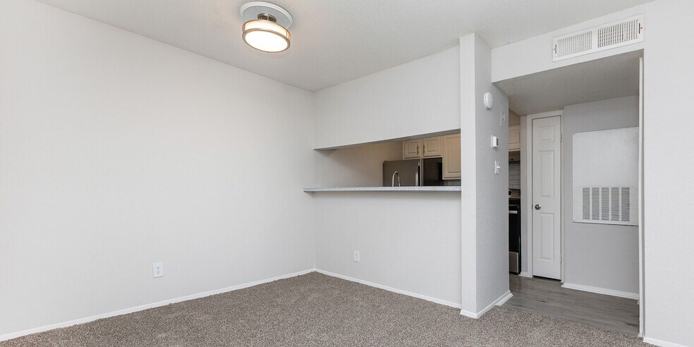 Building Photo - Waverly Park Apartments