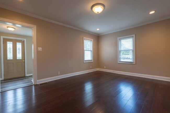 Building Photo - BEAUTIFUL 3 Bedroom Home in Little Creek!