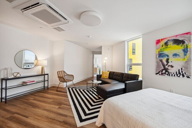 Building Photo - Bright Studio Apartment with large kitchen in Brewerytown!