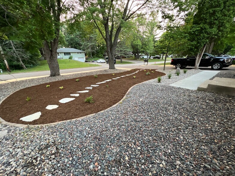 Building Photo - 50 Hackberry Hl