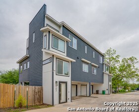 Building Photo - 1226 Wyoming St