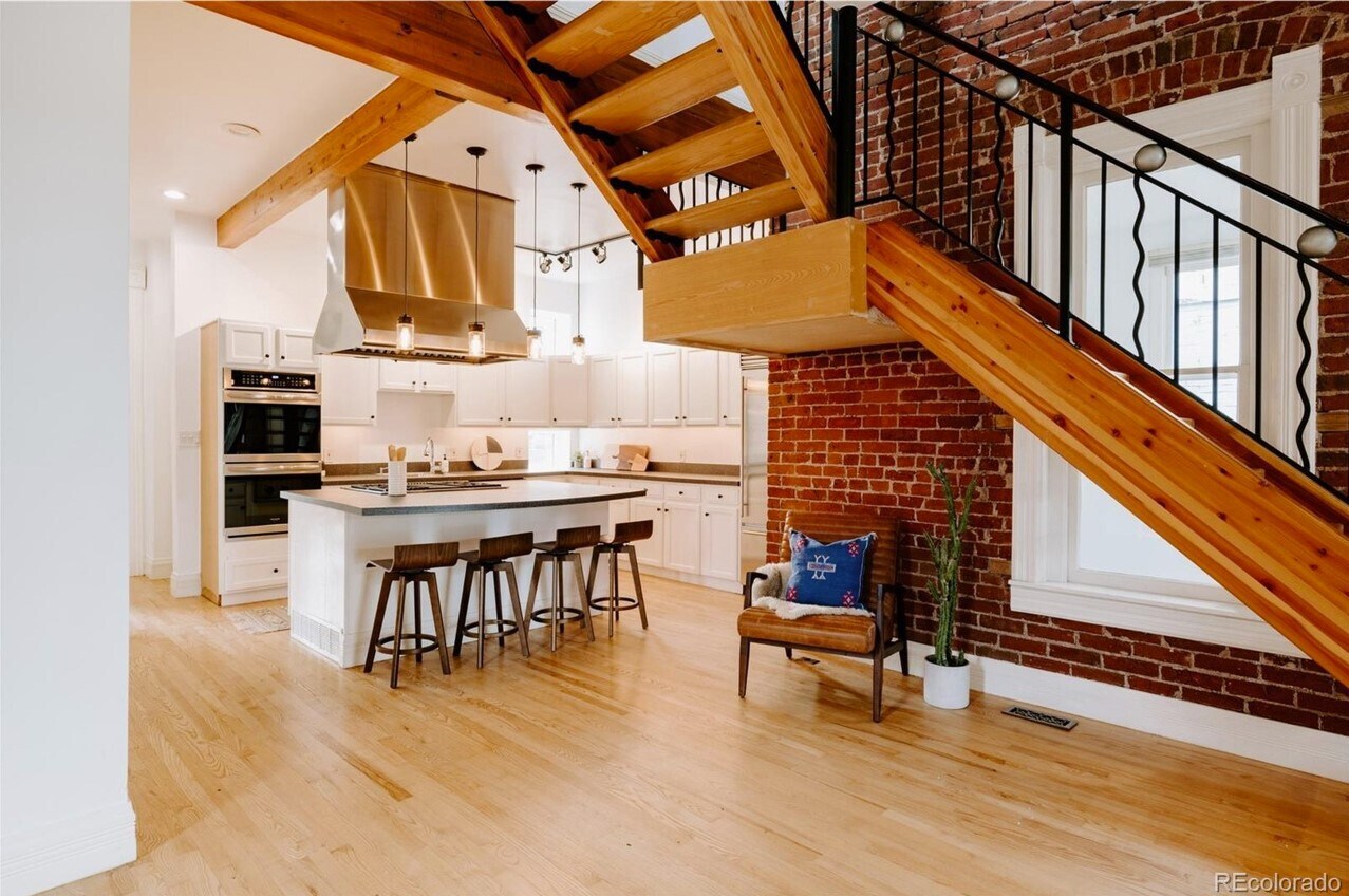 Building Photo - 311 Bannock St