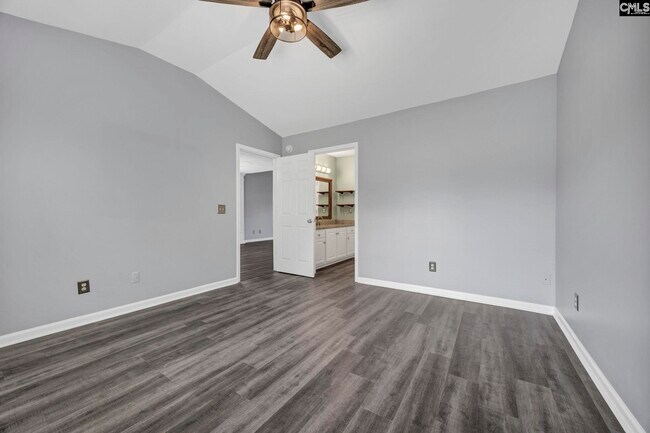 Building Photo - 120 W Horn Ct