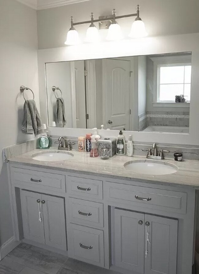 Building Photo - Luxury Living in Valdosta: Elegant 4BR/2BA...