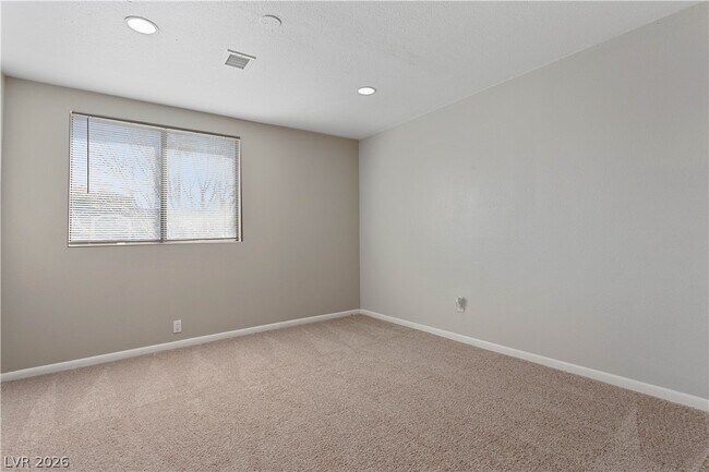 Building Photo - 908 Vegas Valley Dr