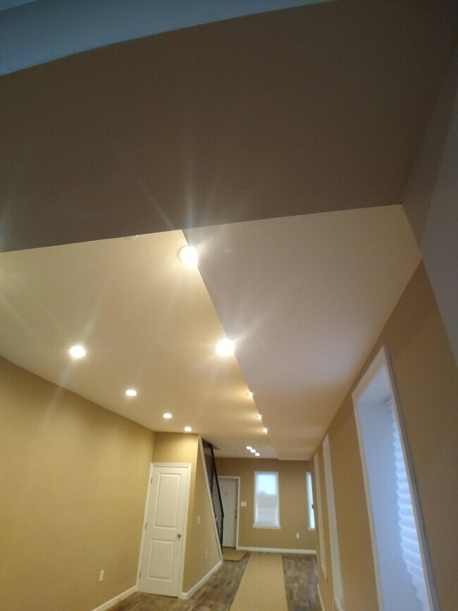 Building Photo - 45 N 59th St