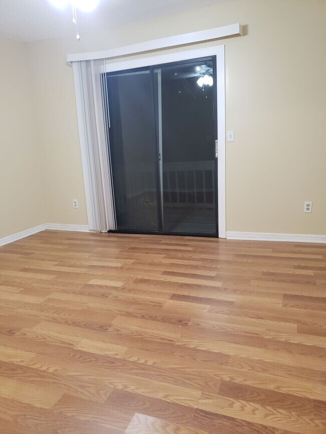 Building Photo - 16526 Brigadoon Dr