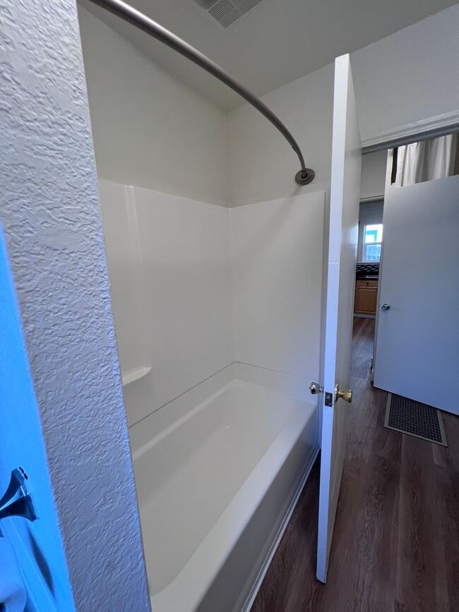 Building Photo - Beautiful Land Park home with fresh paint and new flooring throughout.