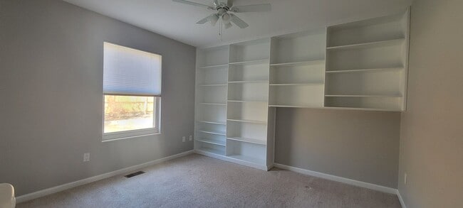 Building Photo - 2213 Twinflower W