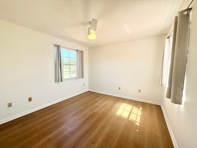 Building Photo - 10579 Pebble Cove Ln