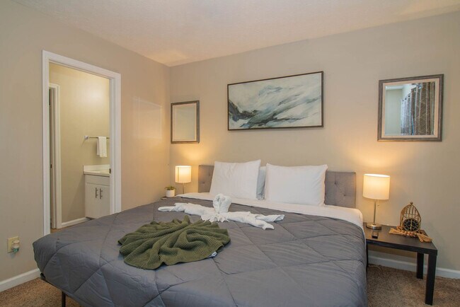 Building Photo - 1930 16th Ave