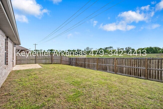 Building Photo - Bentonville living | 4bed 2bath