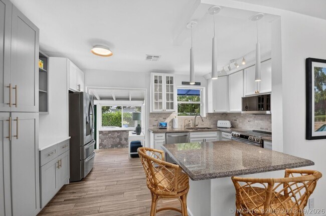 Building Photo - 367 Putnam Ranch Rd