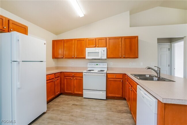 Building Photo - 1336 Japan St