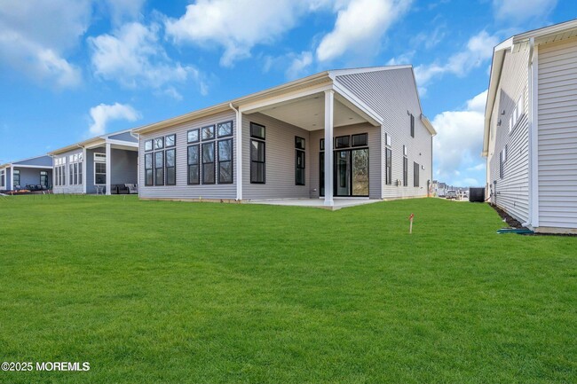 Building Photo - 53 Freesia Dr