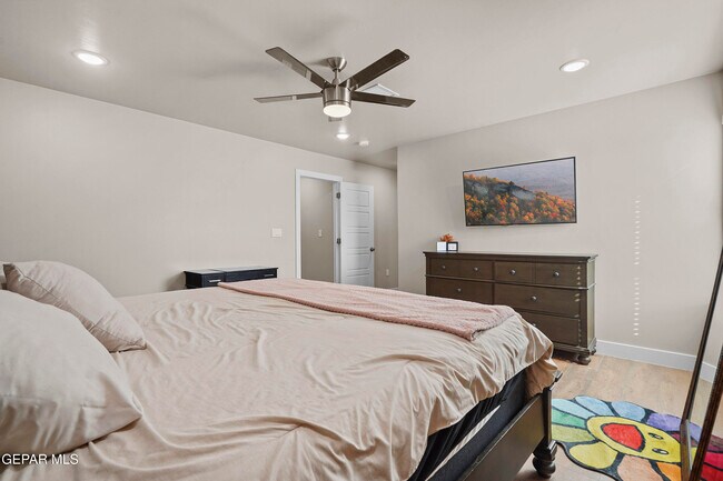 Building Photo - 14724 Mountain Breeze Ave